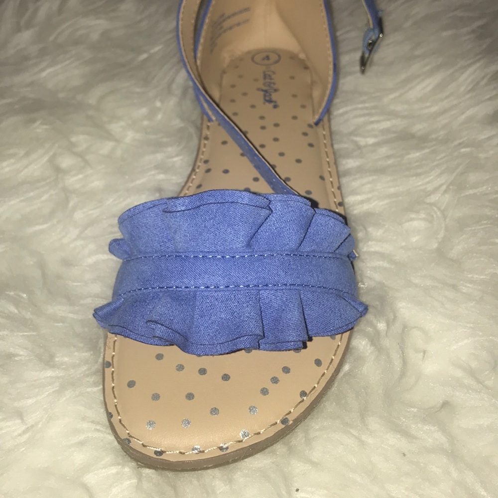 Cat & Jack Ruffle Sandals - Picture 3 of 3